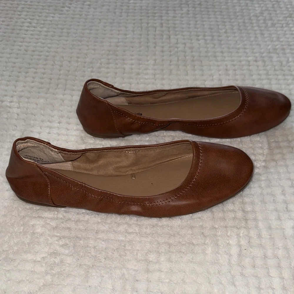 🥿 Amazon Essentials Brown Ballet Flats – Women’s Size 10.5